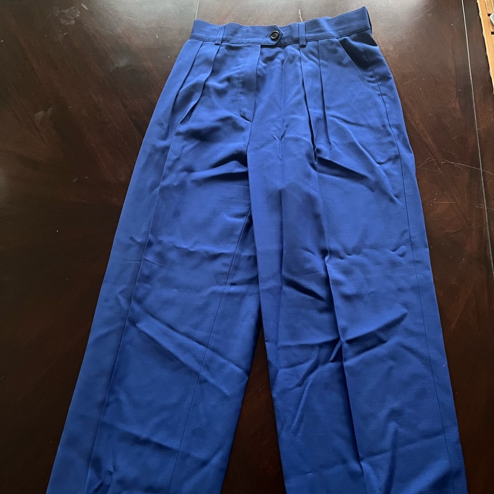 escada blue trouser pants. size small. amazing condition